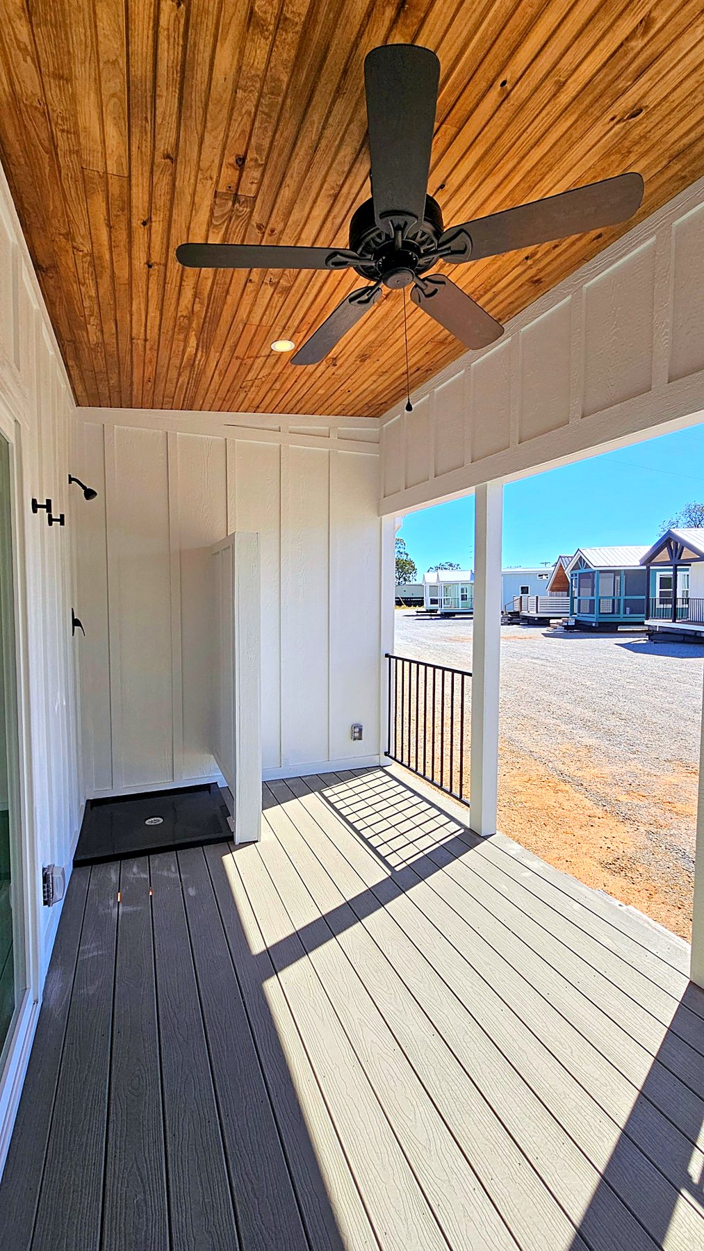 Porchia porch with outdoor shower